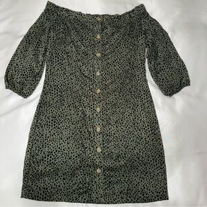 Wrangler Retro off the shoulder dress army green‎ size large
